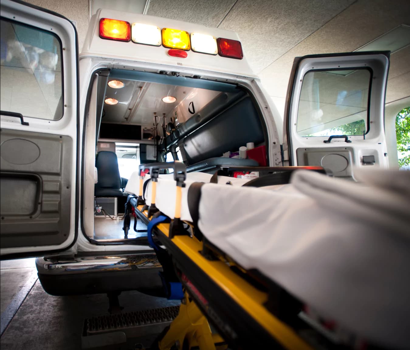 amesi-iatriki-boitheia-65d7053966c65